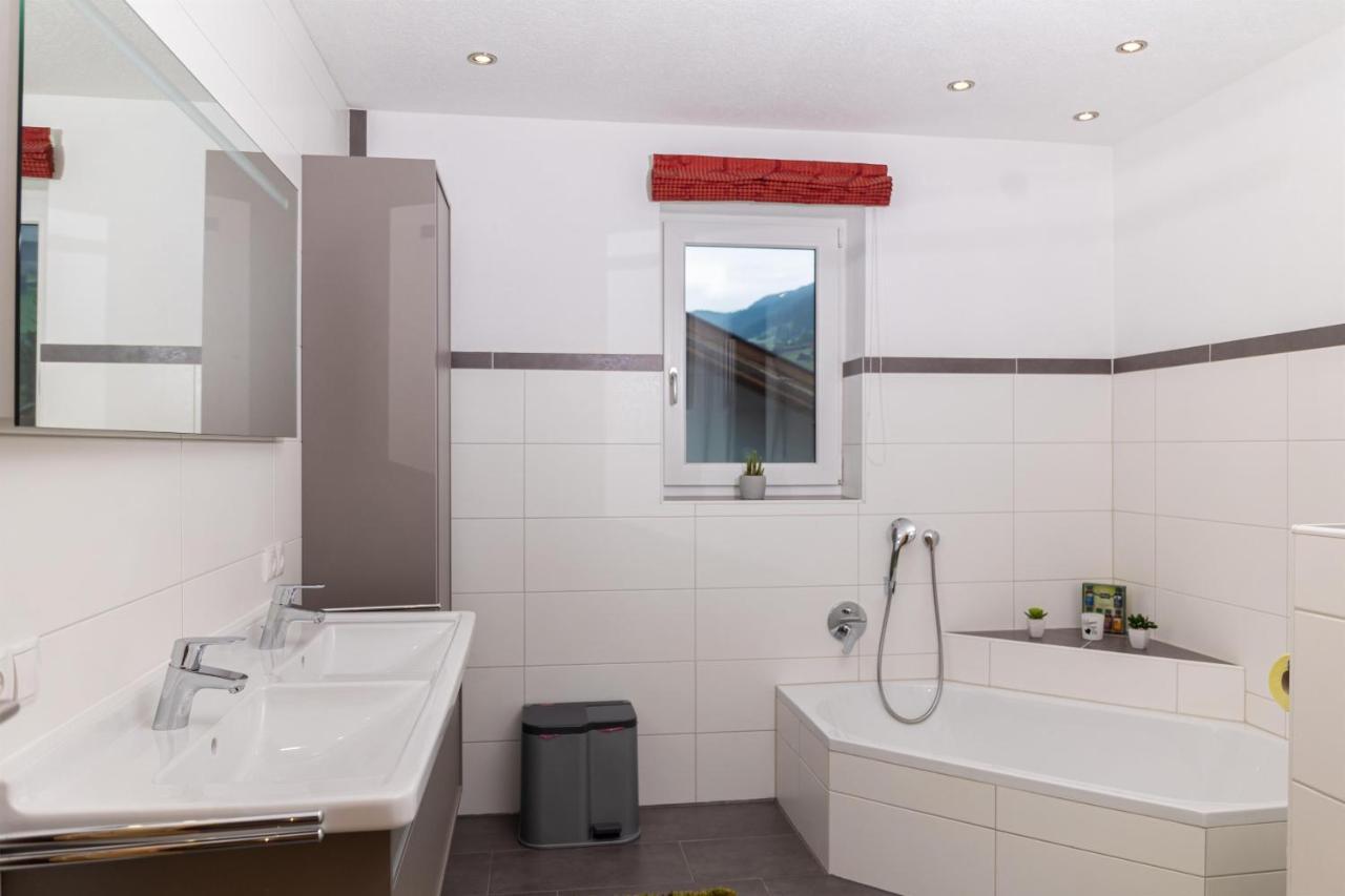 Ferienwohnungen Hinterstein Hart im Zillertal Bagian luar foto